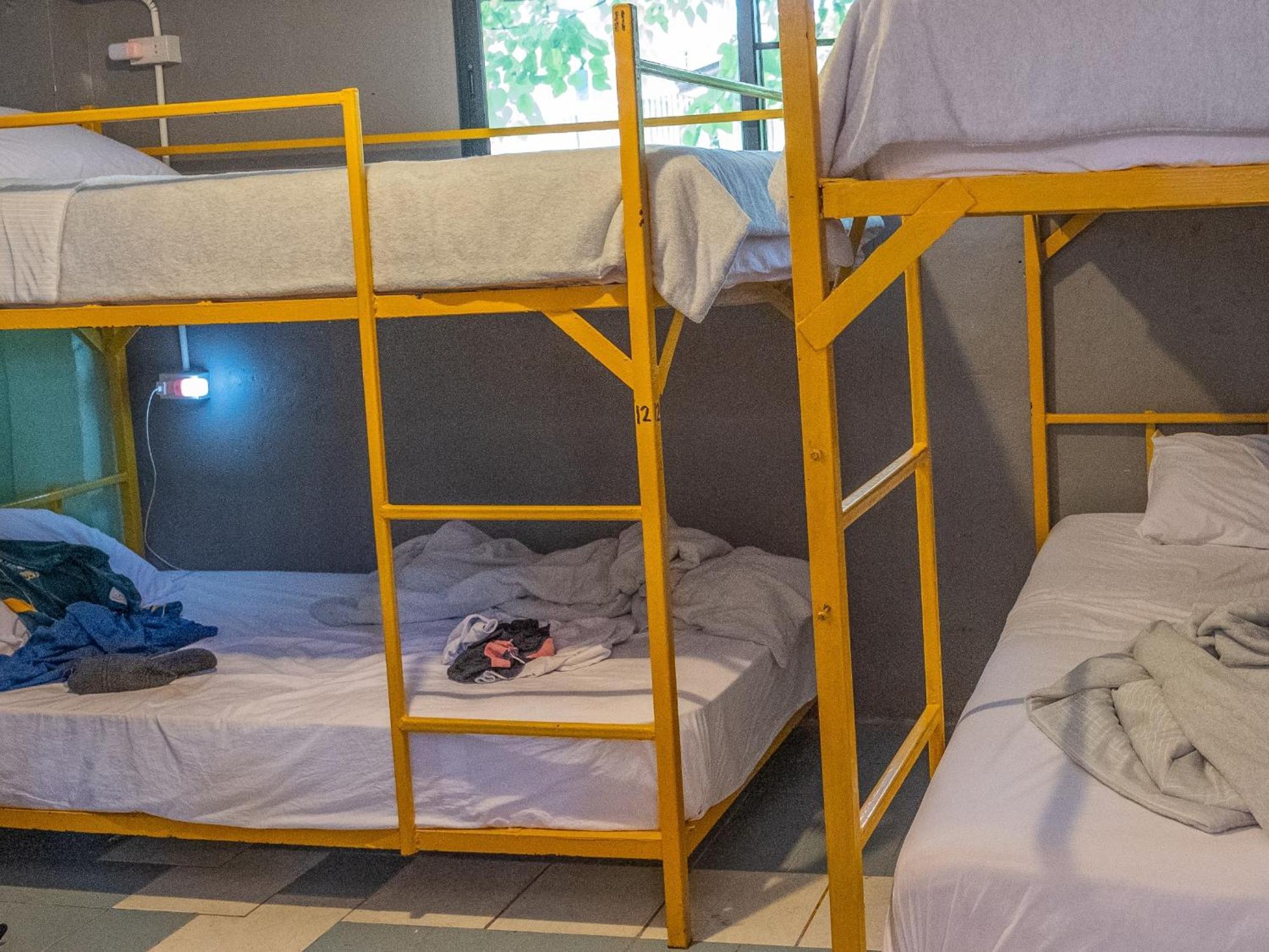 Happy House Backpackers Hostel ปาย ภายนอก รูปภาพ