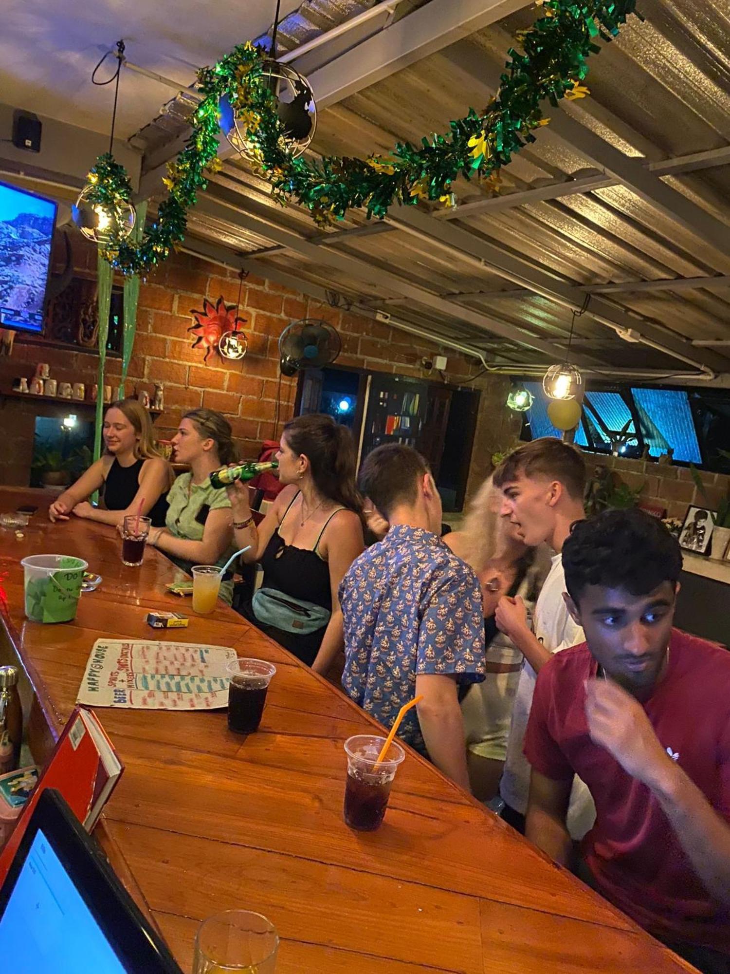 Happy House Backpackers Hostel ปาย ภายนอก รูปภาพ