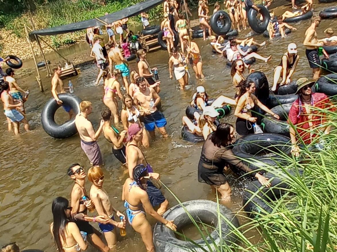 Happy House Backpackers Hostel ปาย ภายนอก รูปภาพ