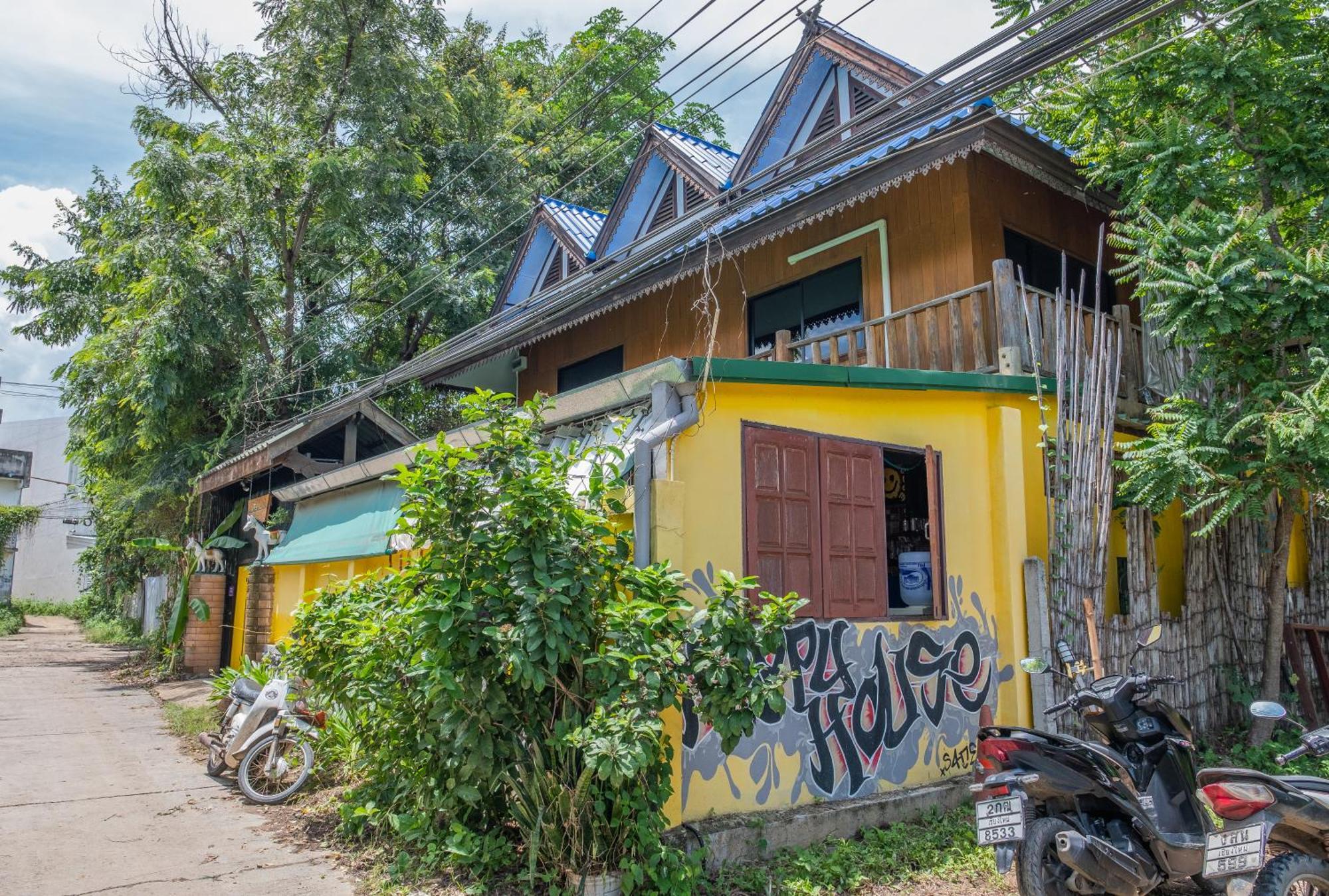 Happy House Backpackers Hostel ปาย ภายนอก รูปภาพ