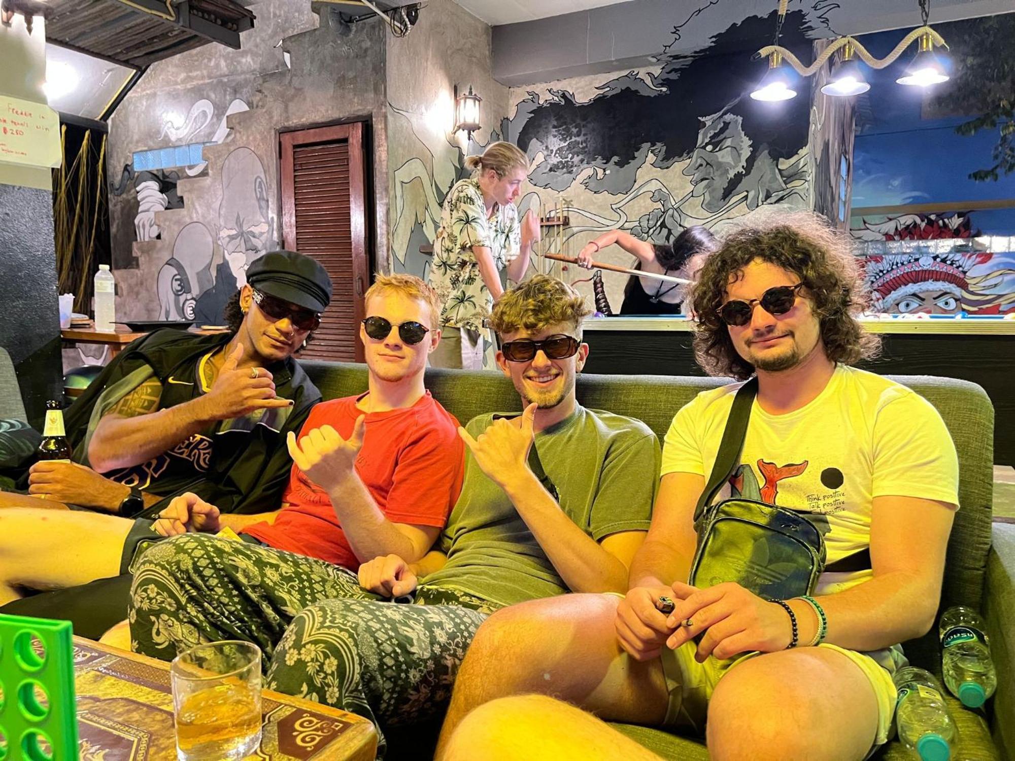 Happy House Backpackers Hostel ปาย ภายนอก รูปภาพ