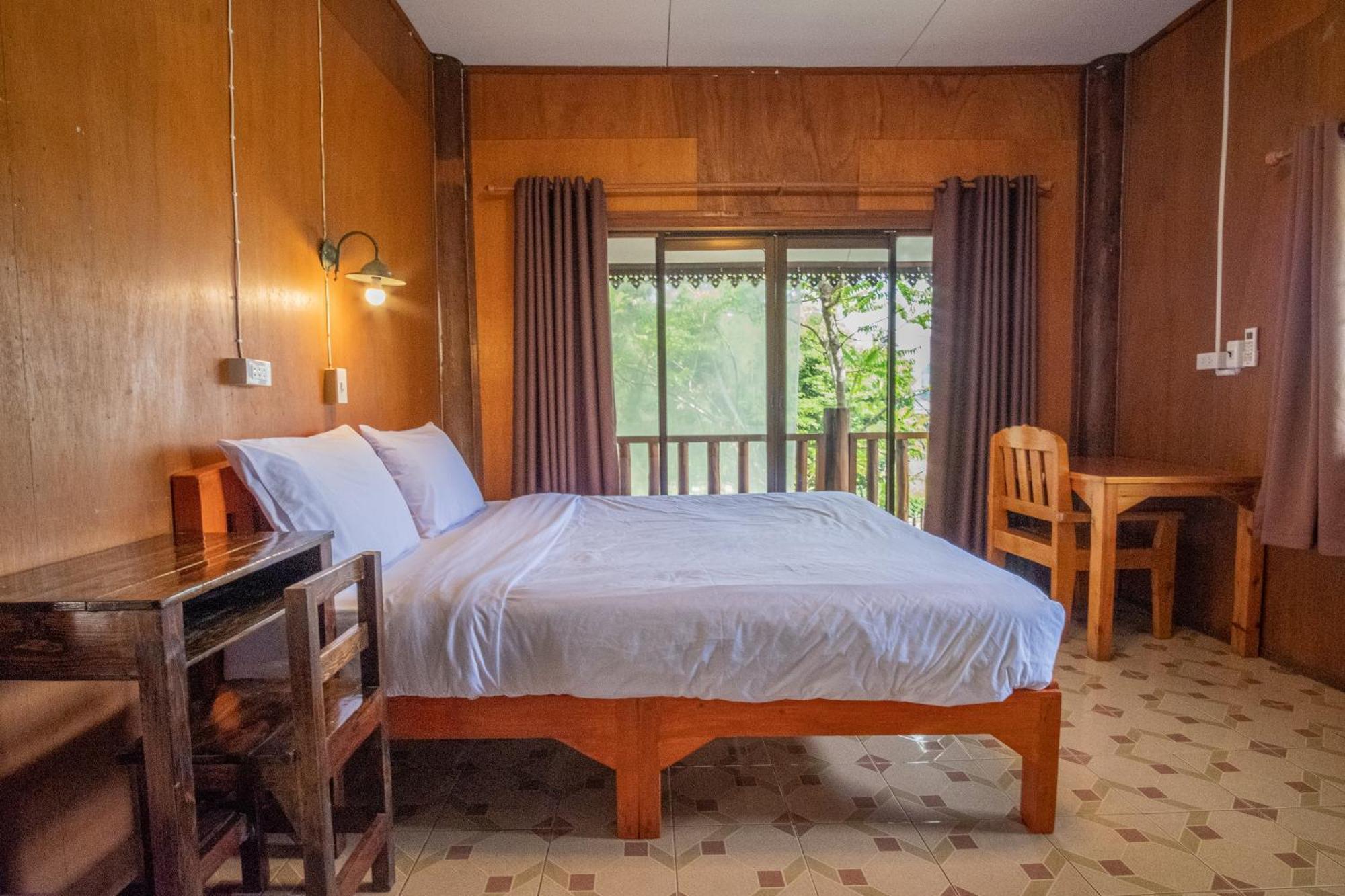 Happy House Backpackers Hostel ปาย ภายนอก รูปภาพ
