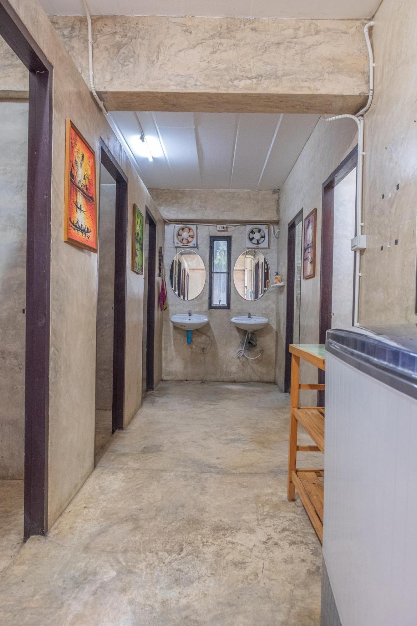 Happy House Backpackers Hostel ปาย ภายนอก รูปภาพ