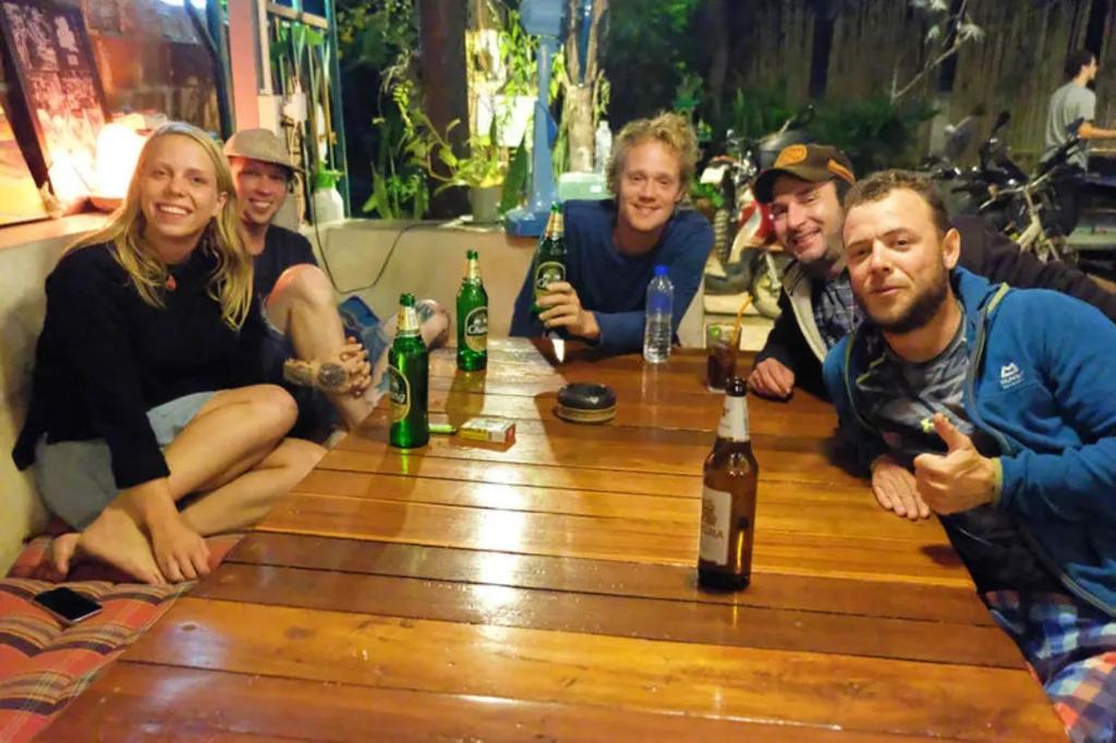 Happy House Backpackers Hostel ปาย ภายนอก รูปภาพ