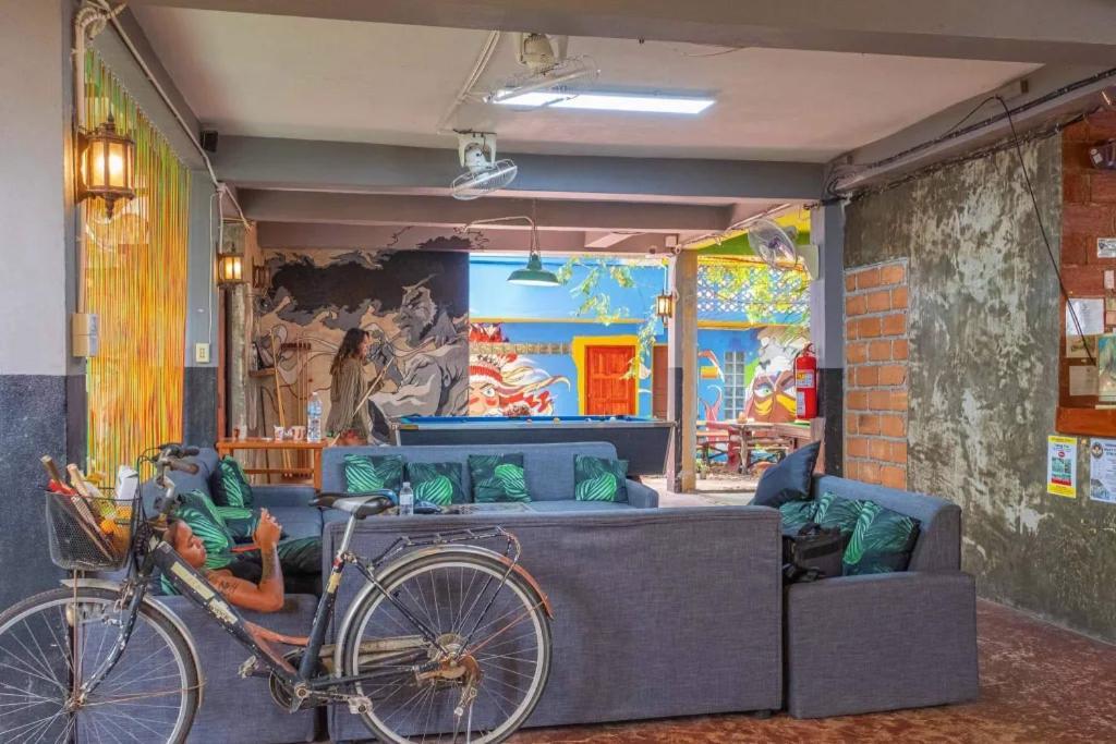 Happy House Backpackers Hostel ปาย ภายนอก รูปภาพ